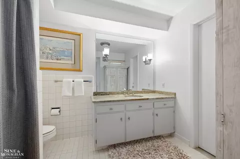 Bath - 15827 Windmill Pointe, Grosse Pointe Park, MI 48230 photo 5 of 5
