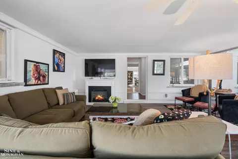 Living - 15827 Windmill Pointe, Grosse Pointe Park, MI 48230 photo 9 of 9