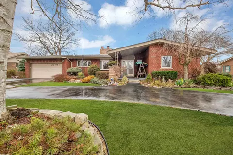 20961 N Miles, Clinton Township, MI 48036