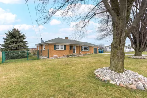 3771 E Kent, Freeland, MI 48623
