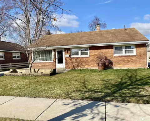Exterior - 18542 Hinton, Riverview, MI 48193 photo 3 of 11