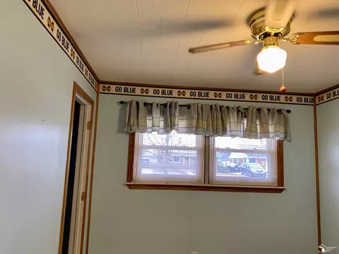 Other - 18542 Hinton, Riverview, MI 48193 photo 8 of 11