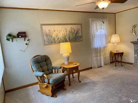 Living - 18542 Hinton, Riverview, MI 48193 photo 1 of 3