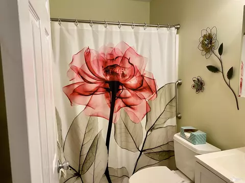 Bath - 18542 Hinton, Riverview, MI 48193 photo 1 of 2