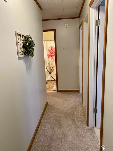 Entry Way - 18542 Hinton, Riverview, MI 48193 photo 2 of 3