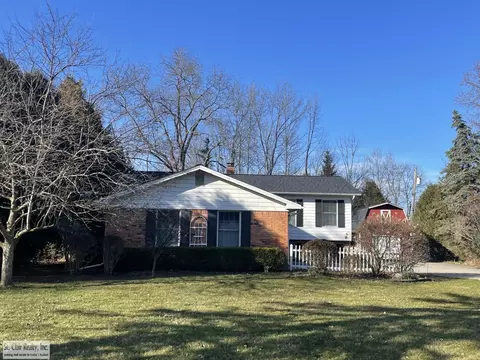 4112 Yankee, Saint Clair, MI 48079