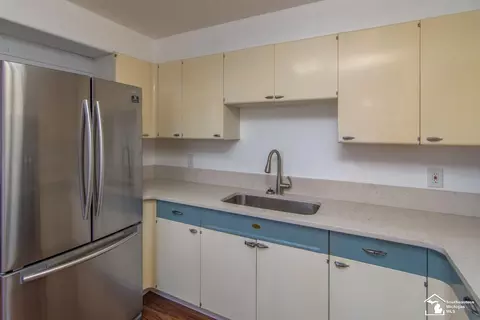Kitchen - 30664 Beverly, Romulus, MI 48174 photo 3 of 3