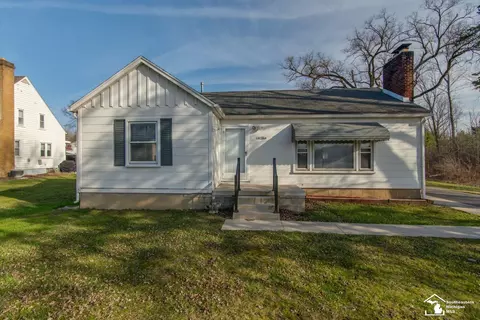 30664 Beverly, Romulus, MI 48174