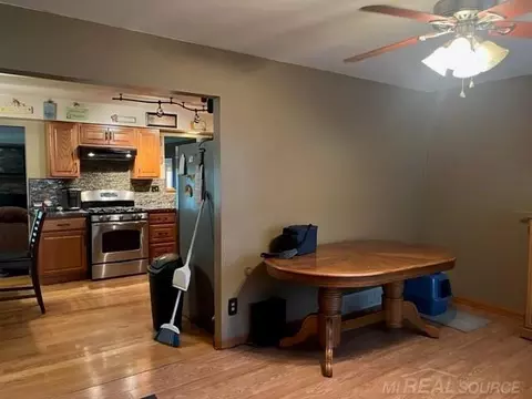 737 Liberty, Algonac, MI 48001 photo 3