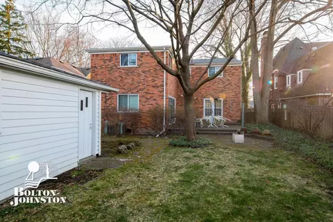1221 Yorkshire, Grosse Pointe Park, MI 48230 photo 5