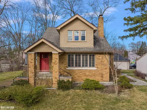 5520 Inkster, West Bloomfield, MI 48323