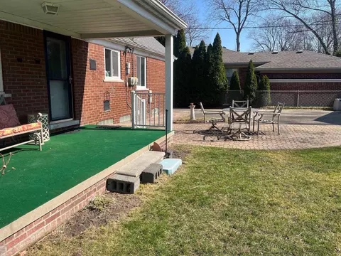 Exterior - 341 Belanger, Grosse Pointe Farms, MI 48236 photo 10 of 12