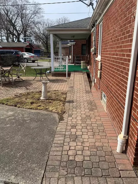 Exterior - 341 Belanger, Grosse Pointe Farms, MI 48236 photo 11 of 12