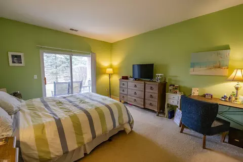 Bedroom - 45733 Heather Rdg, Macomb, MI 48044 photo 1 of 2