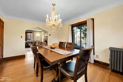 Dining - 780 Washington, Grosse Pointe, MI 48230 photo 2 of 2