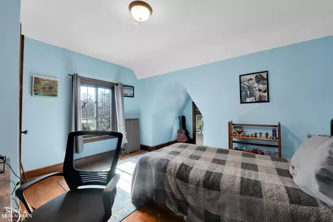 Bedroom - 780 Washington, Grosse Pointe, MI 48230 photo 5 of 6