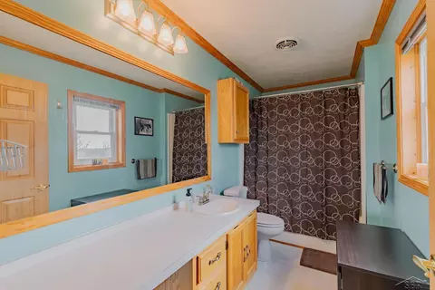 Bath - 12955 E Burt, Birch Run, MI 48415 photo 4 of 4