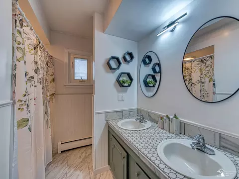 Bath - 8901 Jackman, Temperance, MI 48182 photo 1 of 1