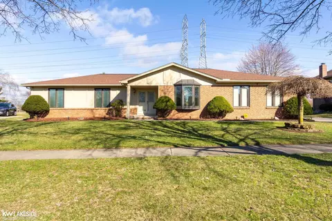 48702 Ben Franklin, Shelby Township, MI 48315
