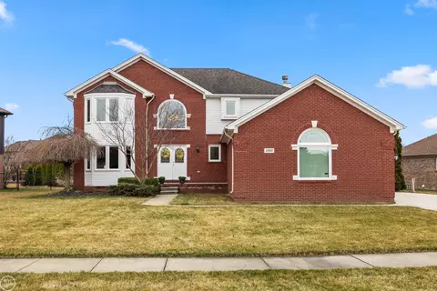 21400 Mackenzie, Macomb, MI 48044