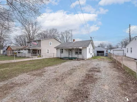 Exterior - 1882 Spaulding, Monroe, MI 48162 photo 7 of 9
