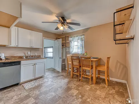 Dining - 1882 Spaulding, Monroe, MI 48162 photo 1 of 2