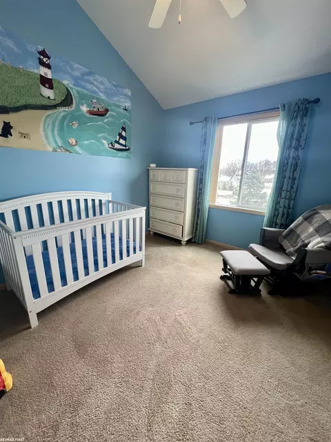 Bedroom - 14199 Mulholland Dr, Bath, MI 48808 photo 2 of 3