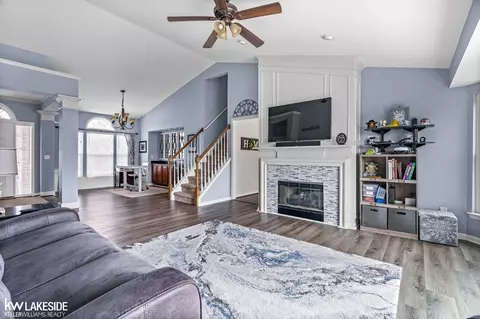 17752 Huron, Macomb, MI 48042 photo 12