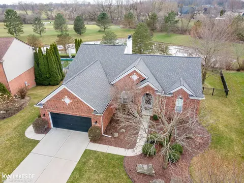 17752 Huron, Macomb, MI 48042