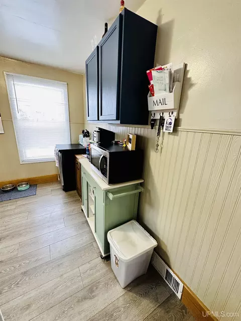 Kitchen - 245 Silver, Ishpeming, MI 49849 photo 3 of 4