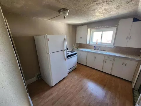 Kitchen - 401 E Hines, Midland, MI 48640 photo 1 of 1