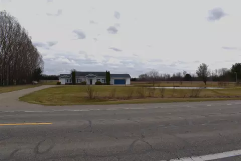 4425 W M-61, Gladwin, MI 48624 photo 4