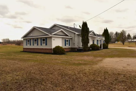 4425 W M-61, Gladwin, MI 48624 photo 7