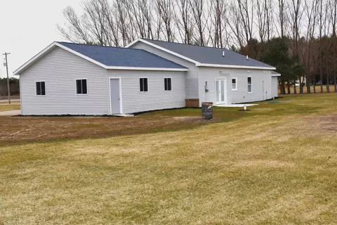 4425 W M-61, Gladwin, MI 48624 photo 12