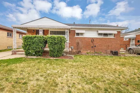24695 Marine, Eastpointe, MI 48021