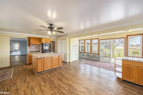 9994 Meisner, Casco, MI 48064 photo 11