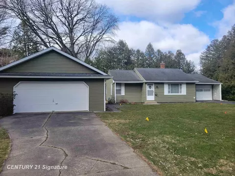 1473 Wilson, Saginaw, MI 48638