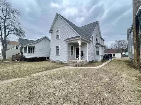 411 S 10th, Escanaba, MI 49829