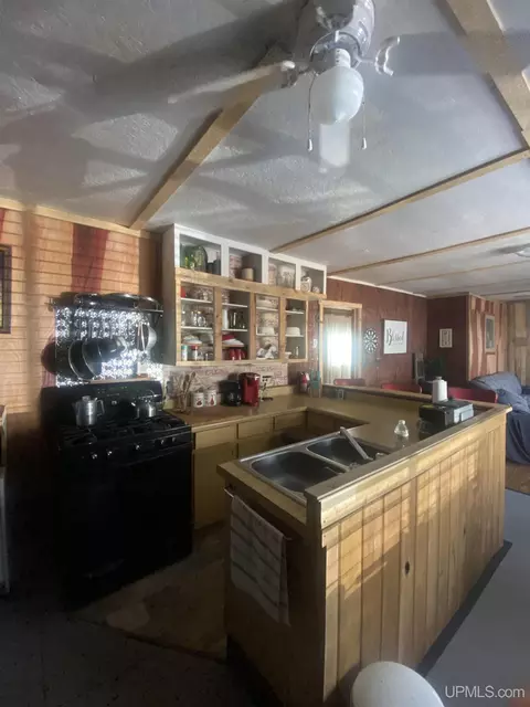 Kitchen - e13970 Michigan 28 #5, Shingleton, MI 49884 photo 1 of 3