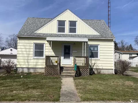 714 Roeder, Monroe, MI 48161
