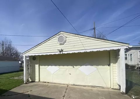Other - 714 Roeder, Monroe, MI 48161 photo 2 of 8