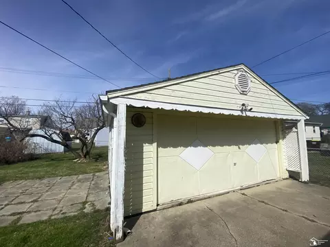 Exterior - 714 Roeder, Monroe, MI 48161 photo 5 of 6