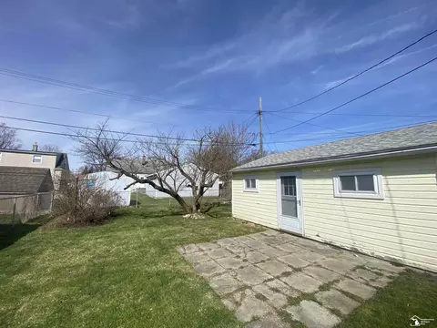 Exterior - 714 Roeder, Monroe, MI 48161 photo 4 of 6