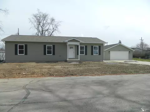 3635 Meadowcrest, Monroe, MI 48162