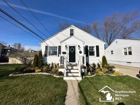 417 Parkwood, Monroe, MI 48162