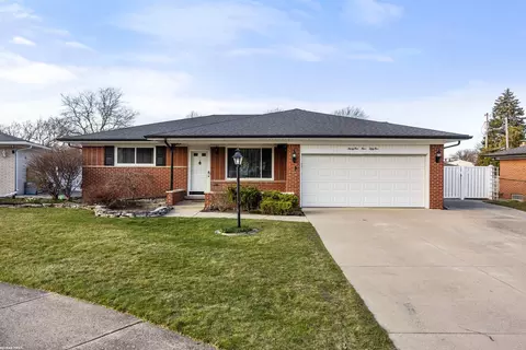 35455 Alta Vis, Sterling Heights, MI 48312