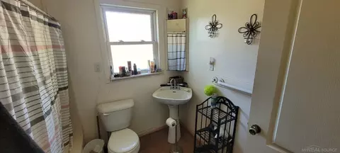 Bath - 7376 Marshall, Olivet, MI 49076 photo 1 of 2