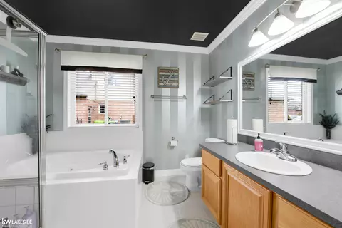 49762 London, Macomb, MI 48044 photo 11