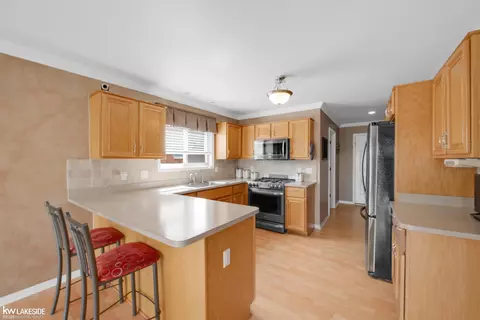49762 London, Macomb, MI 48044 photo 19
