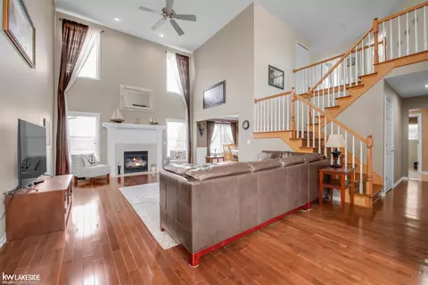 49762 London, Macomb, MI 48044 photo 13